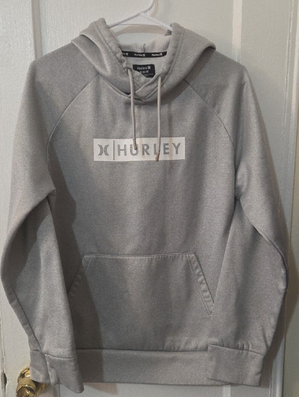 Hurley Men's Light Gray Pullover Performance Hoodie with Logo Medium